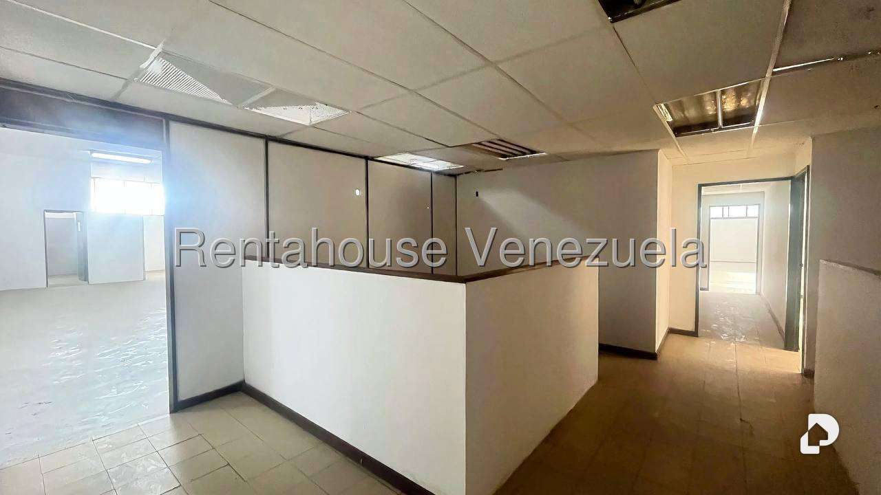 Edificio en Los Ruices, Caracas – 27