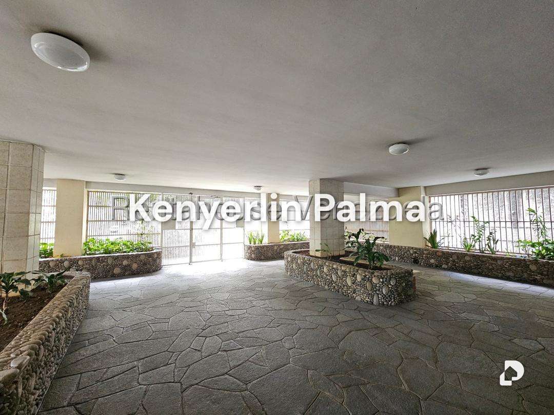 Apartamento en La Florida, Caracas – 27