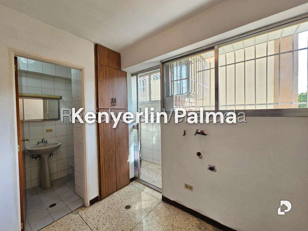 Apartamento en La Florida, Caracas – 19
