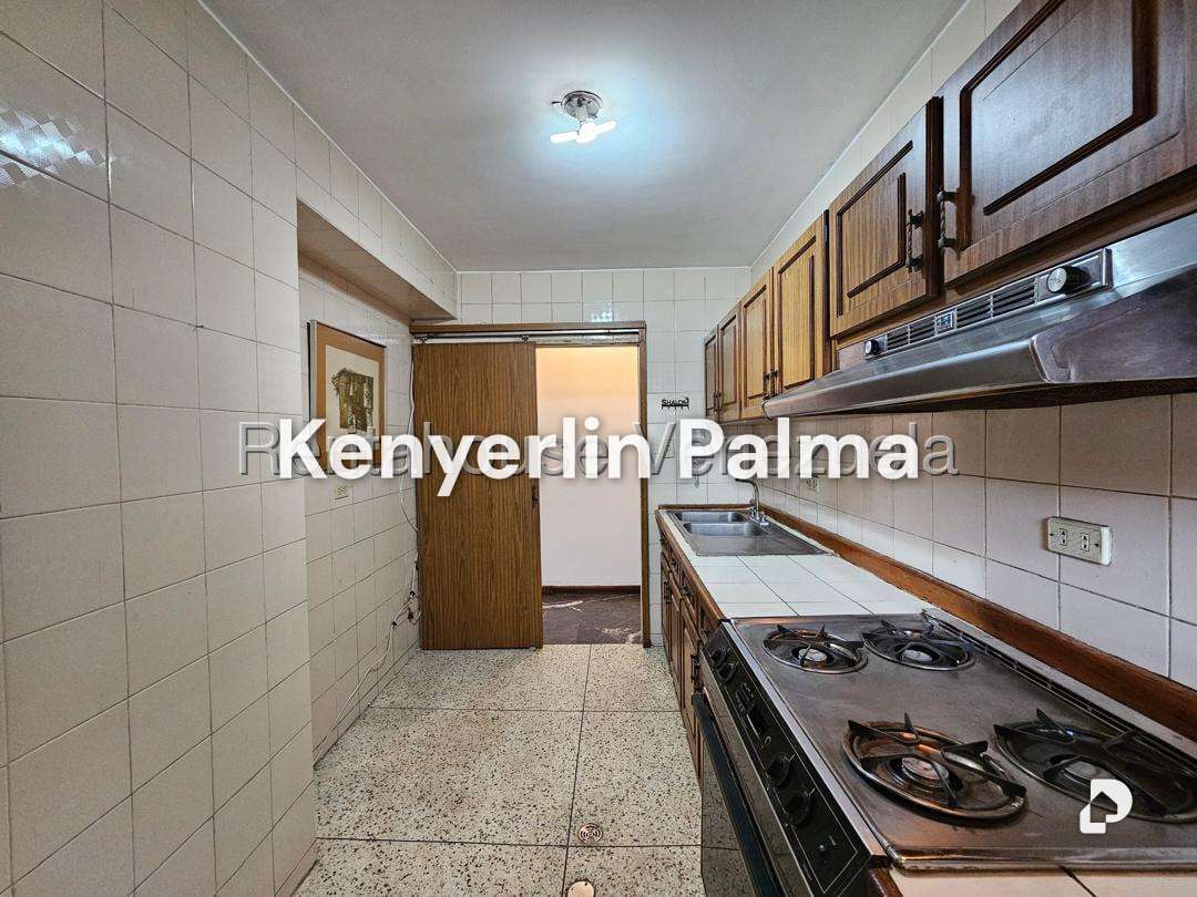 Apartamento en La Florida, Caracas – 17