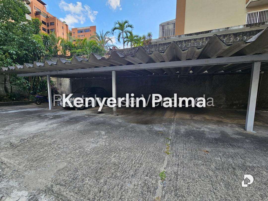 Apartamento en La Florida, Caracas – 24