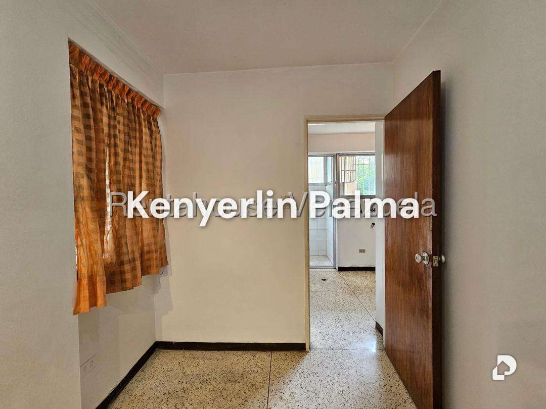 Apartamento en La Florida, Caracas – 22