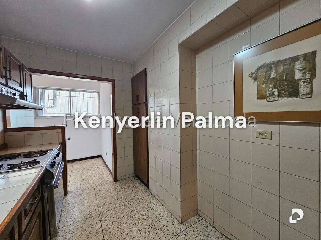 Apartamento en La Florida, Caracas – 18