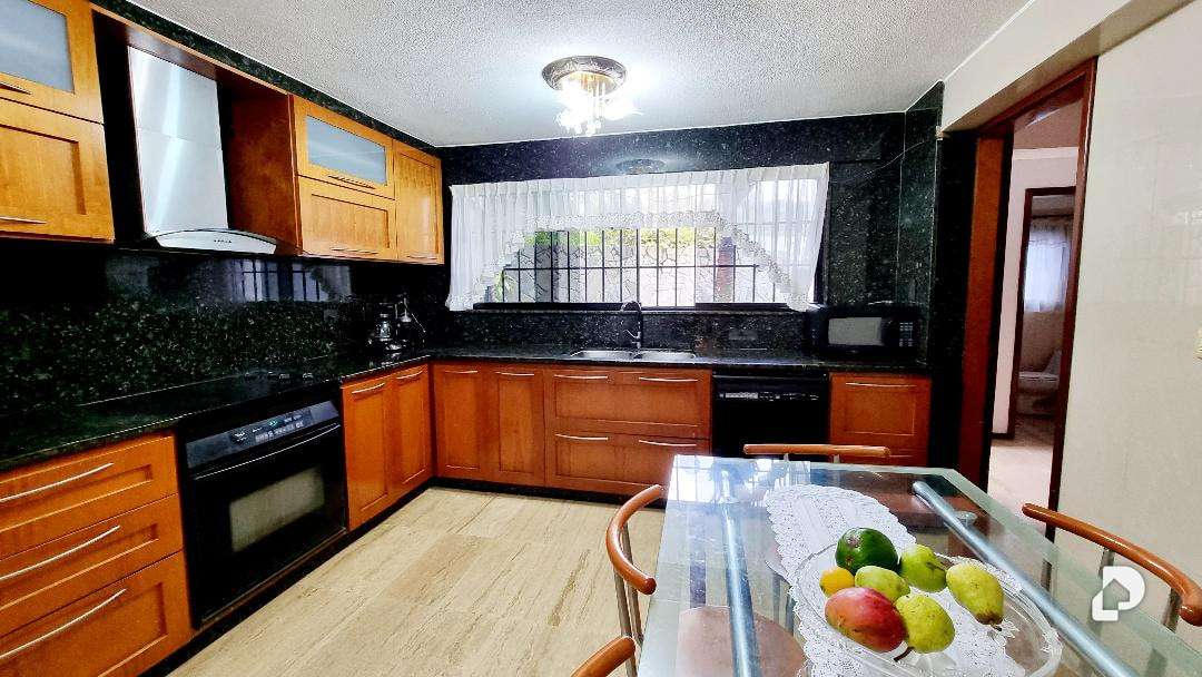 Casa en La Lagunita, Caracas – 6