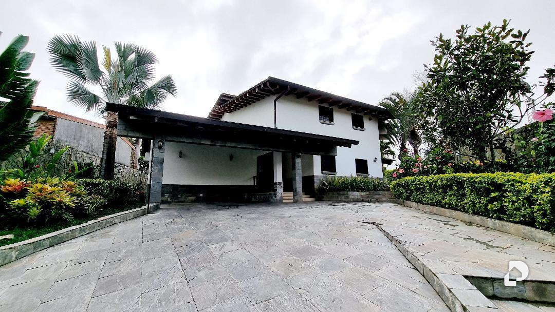 Casa en La Lagunita, Caracas – 2