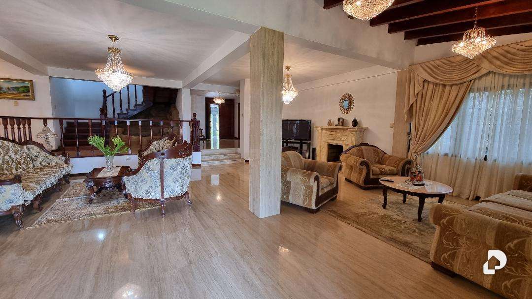 Casa en La Lagunita, Caracas – 9