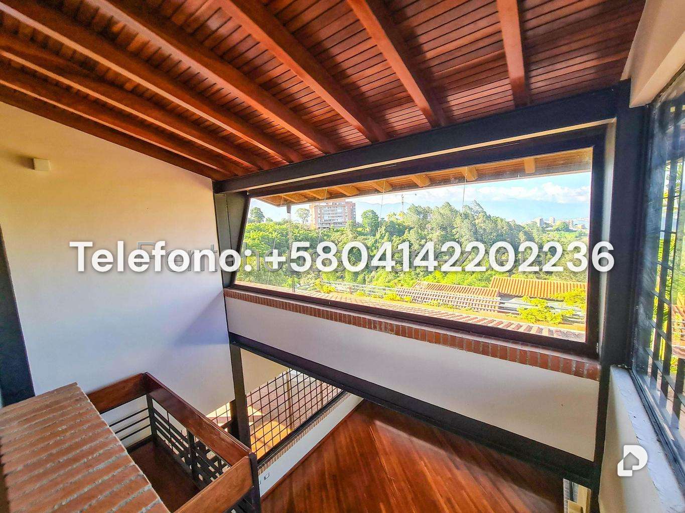 Casa en Alto Hatillo, Caracas – 58