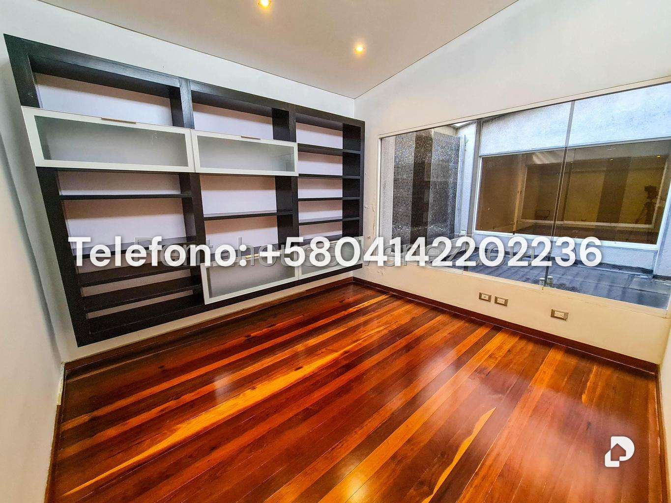 Casa en Alto Hatillo, Caracas – 43