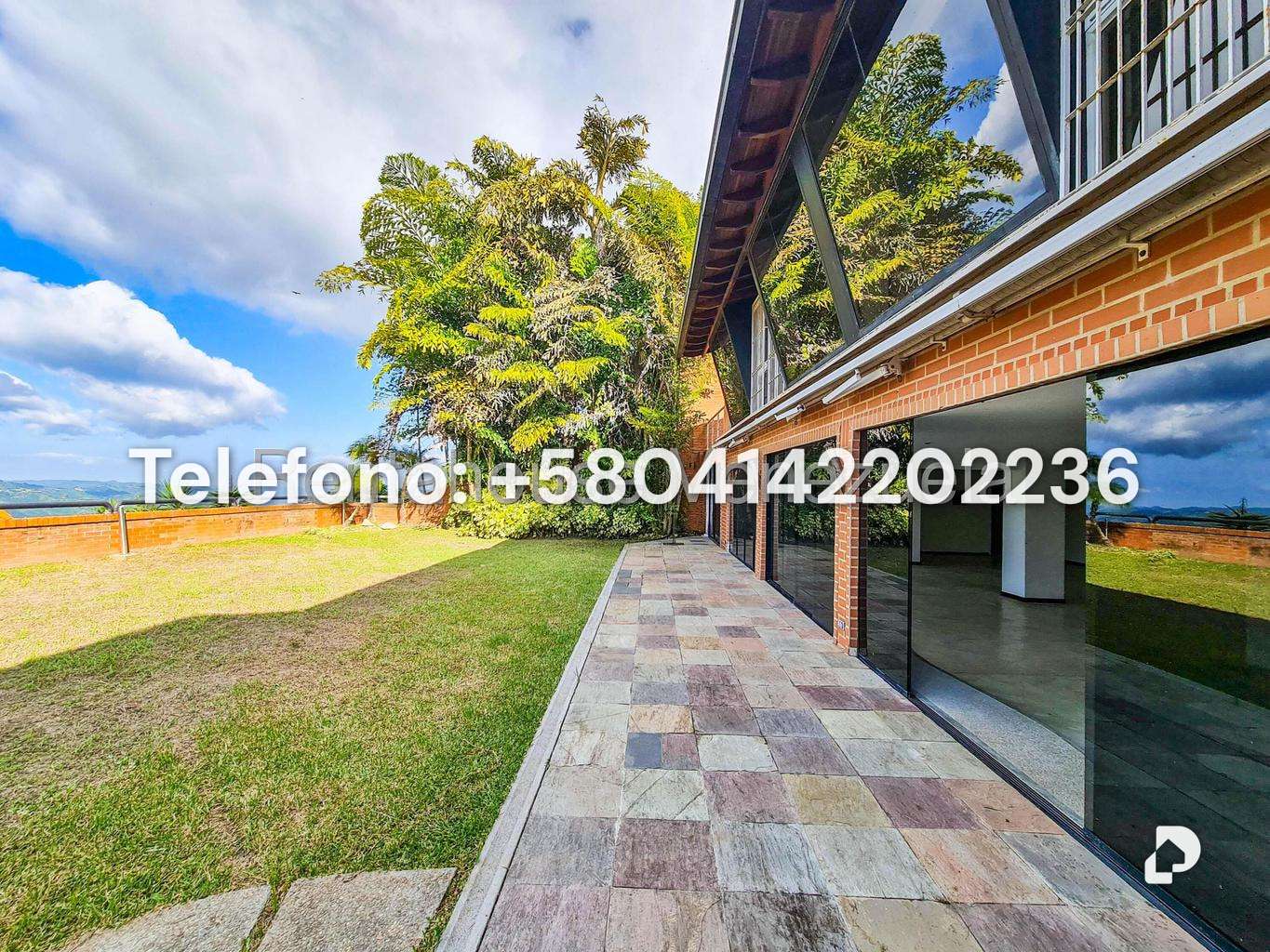 Casa en Alto Hatillo, Caracas – 27