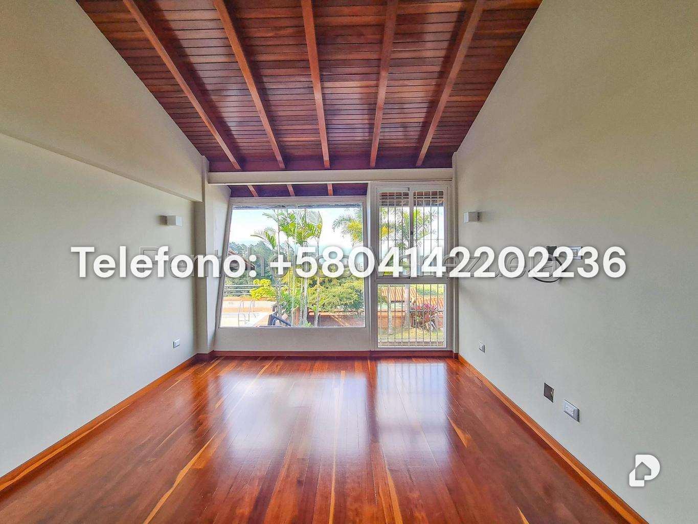 Casa en Alto Hatillo, Caracas – 36