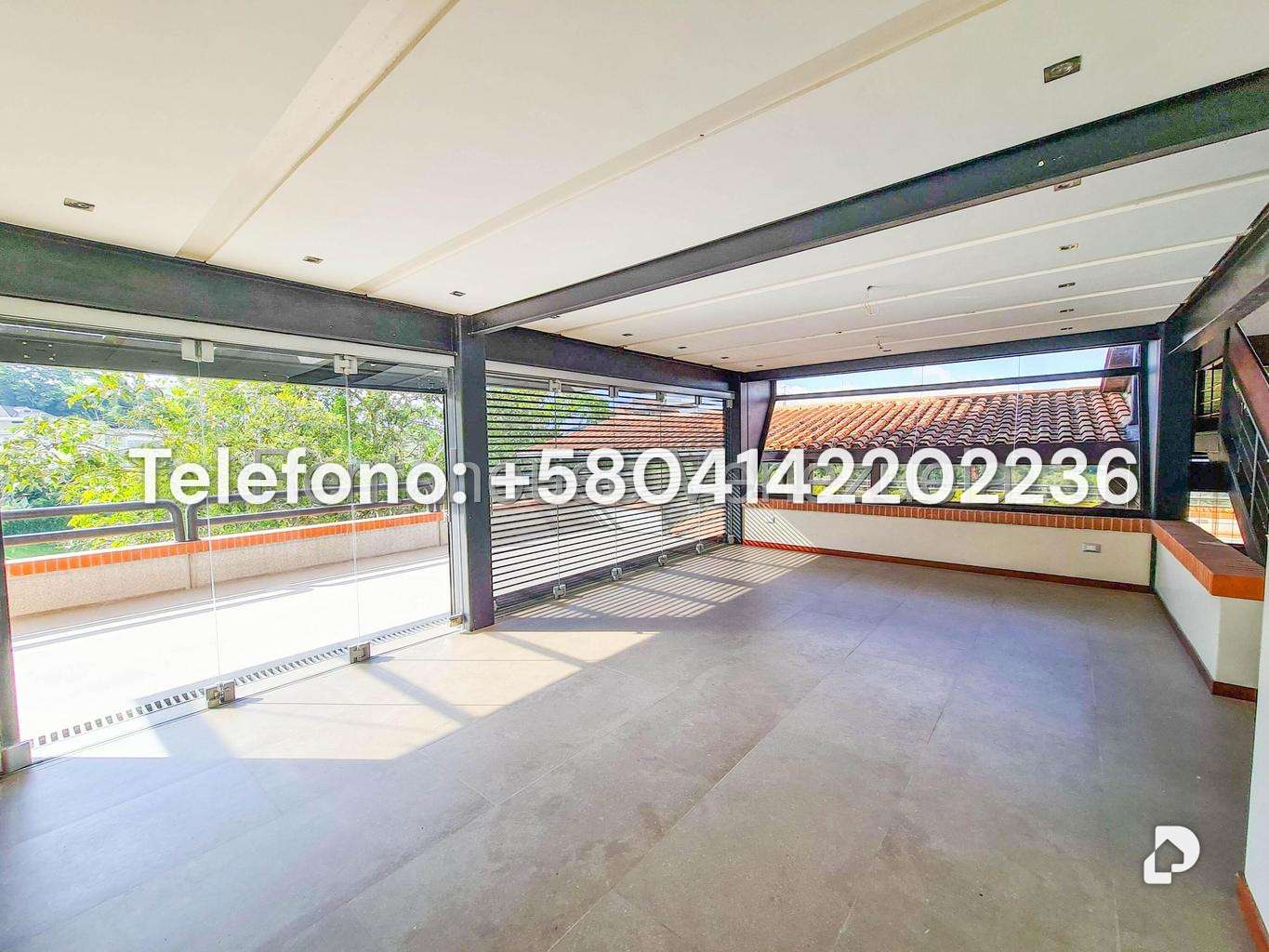 Casa en Alto Hatillo, Caracas – 35