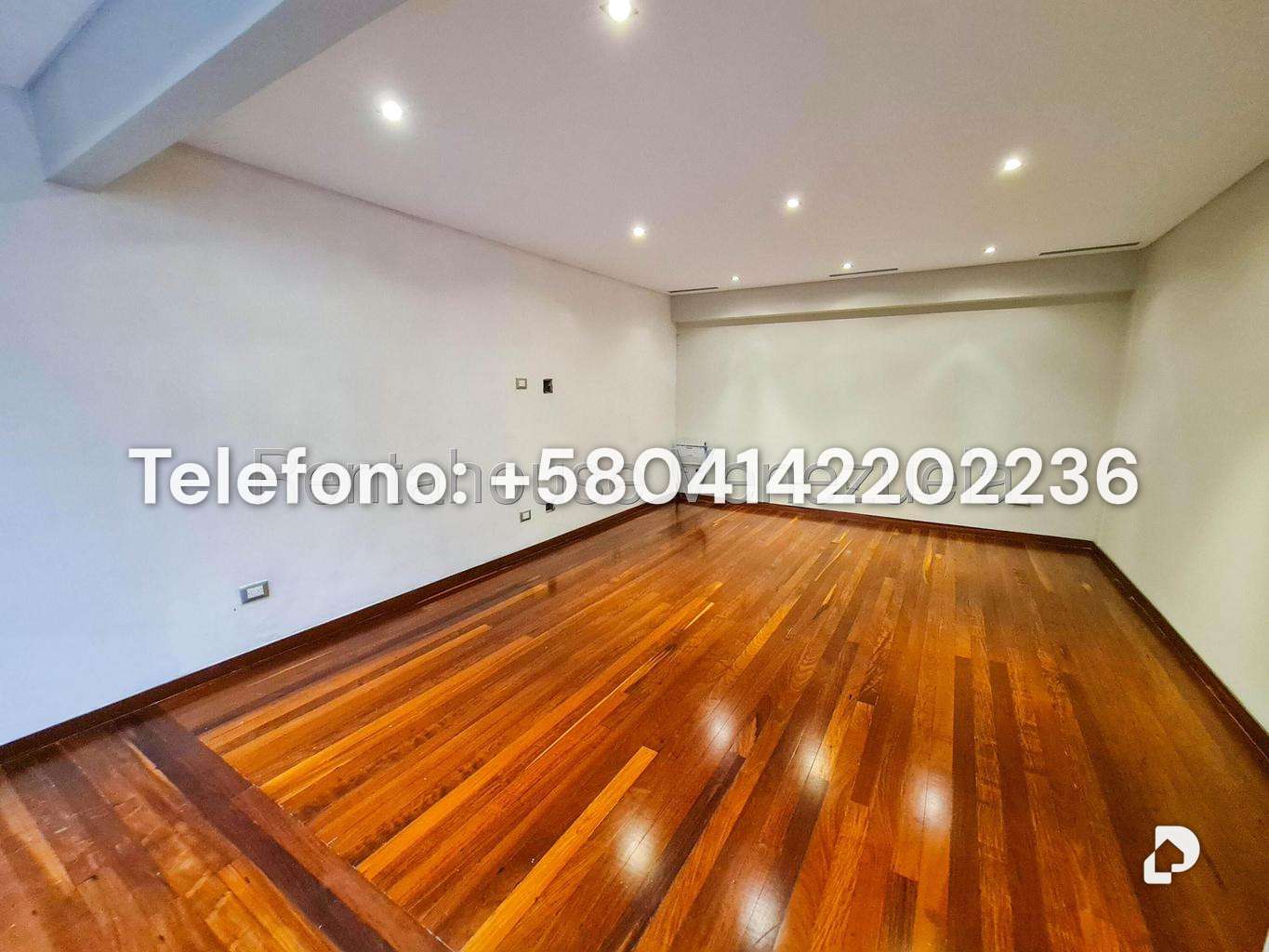 Casa en Alto Hatillo, Caracas – 53