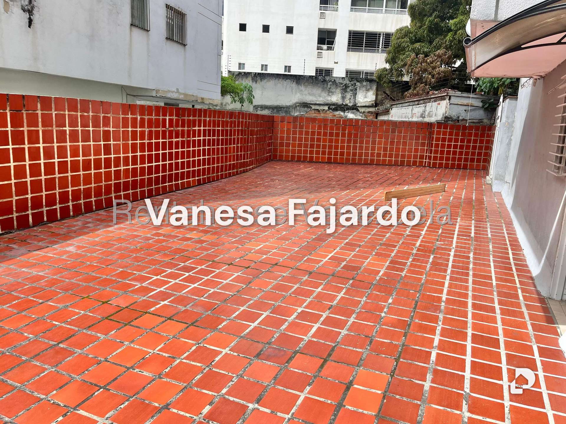 Apartamento en La Florida, Caracas – 25