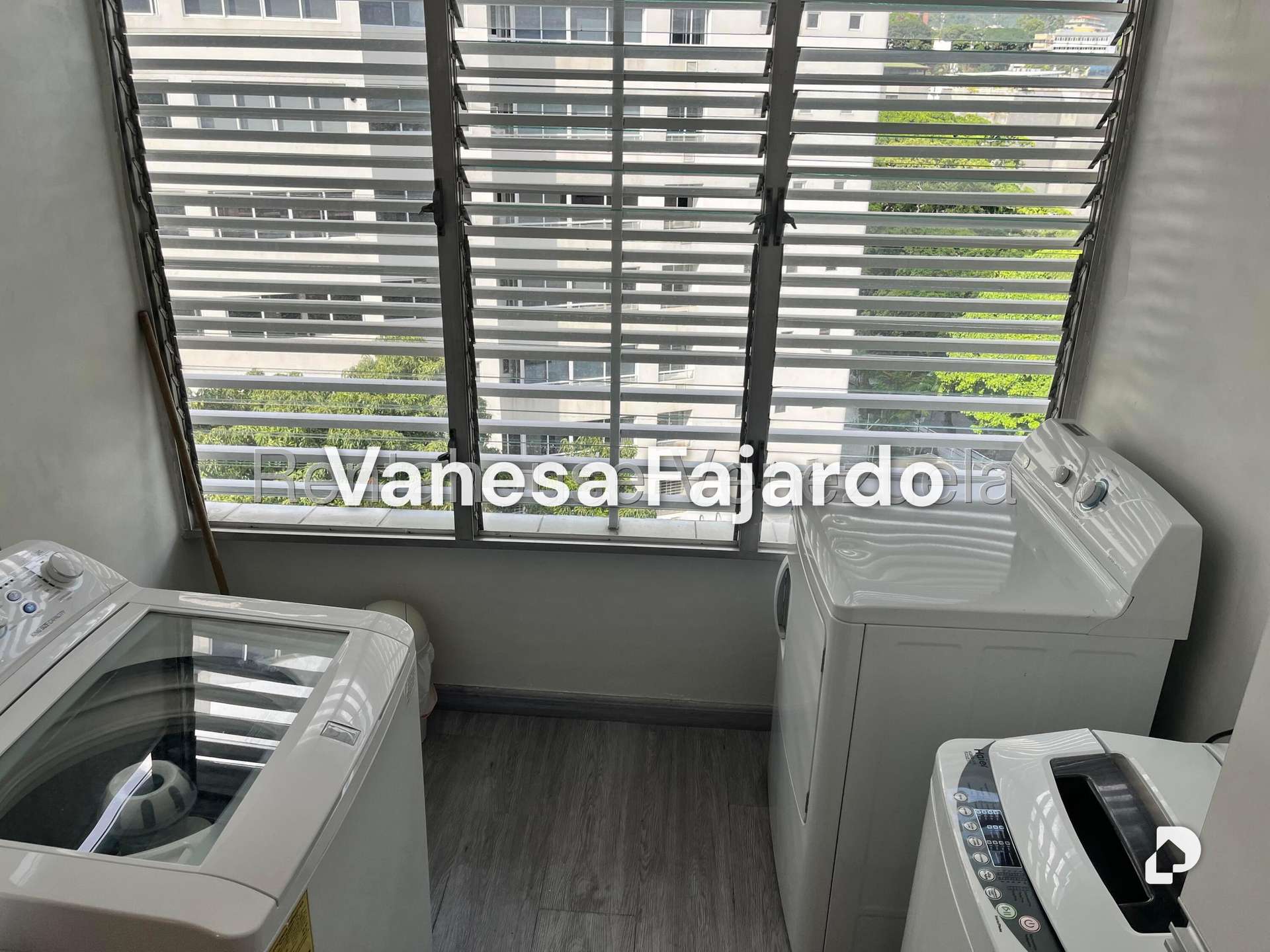 Apartamento en La Florida, Caracas – 23