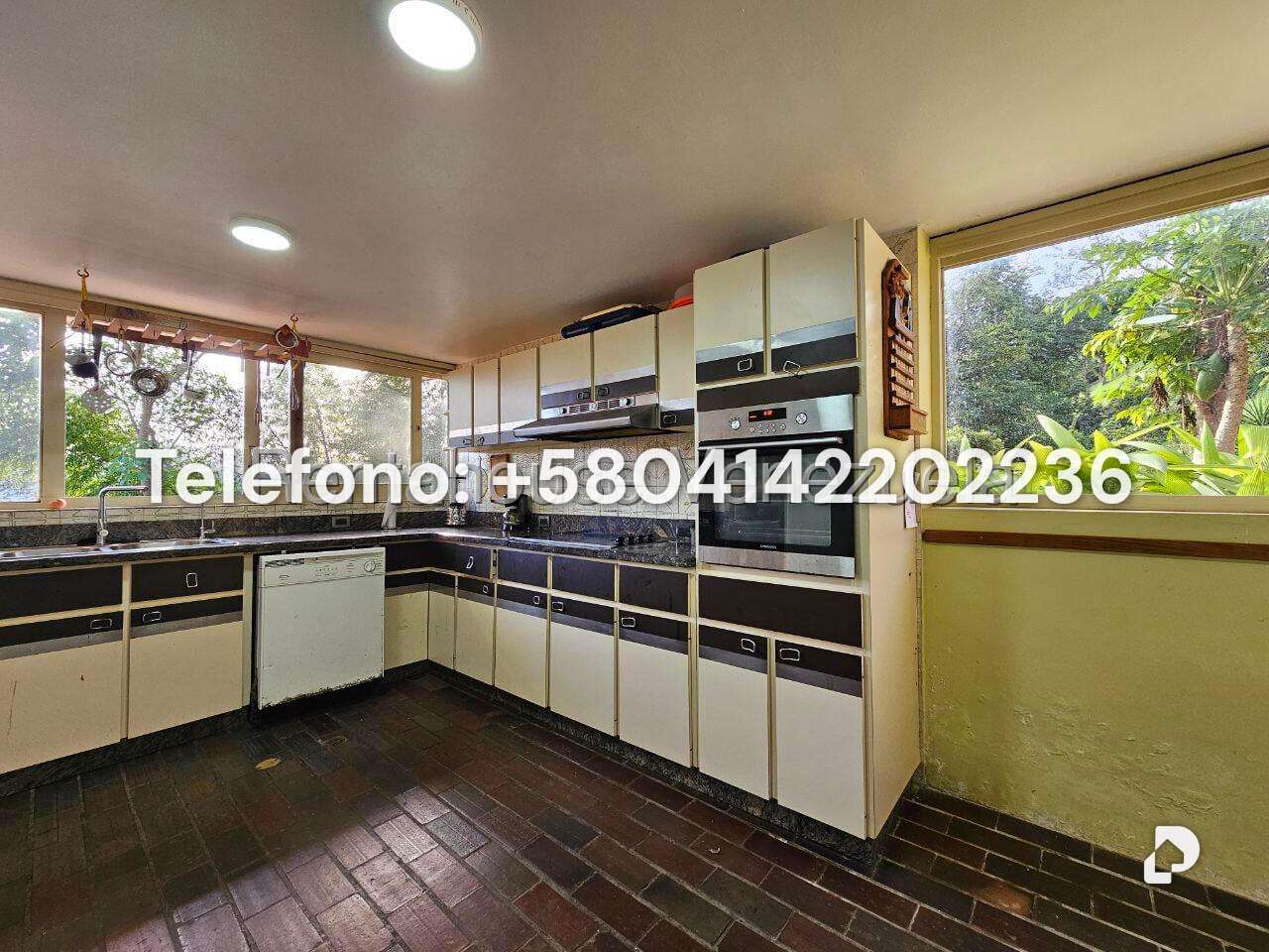 Casa en Alto Hatillo, Caracas – 18