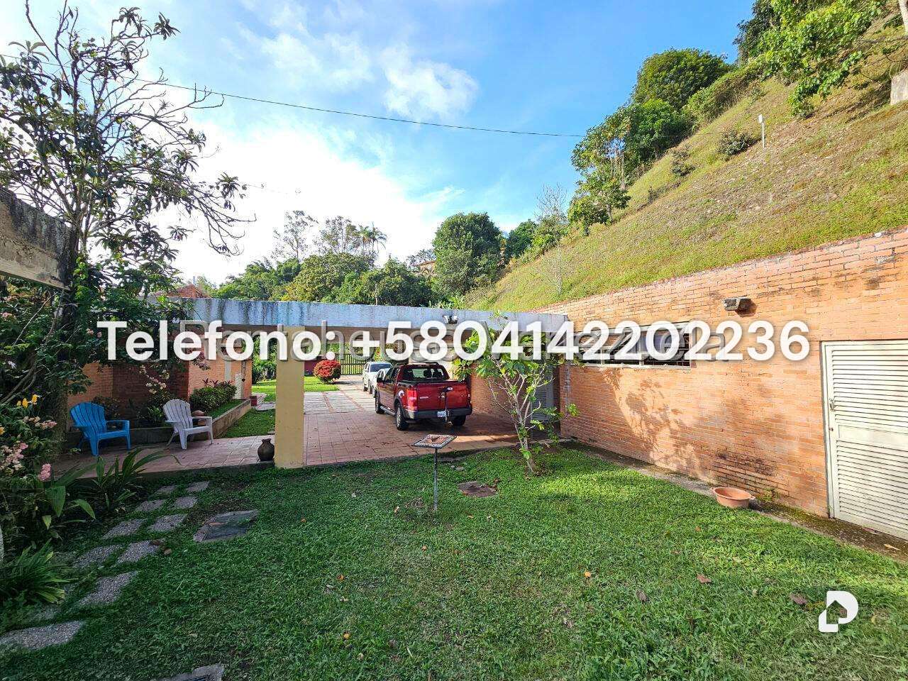 Casa en Alto Hatillo, Caracas – 51