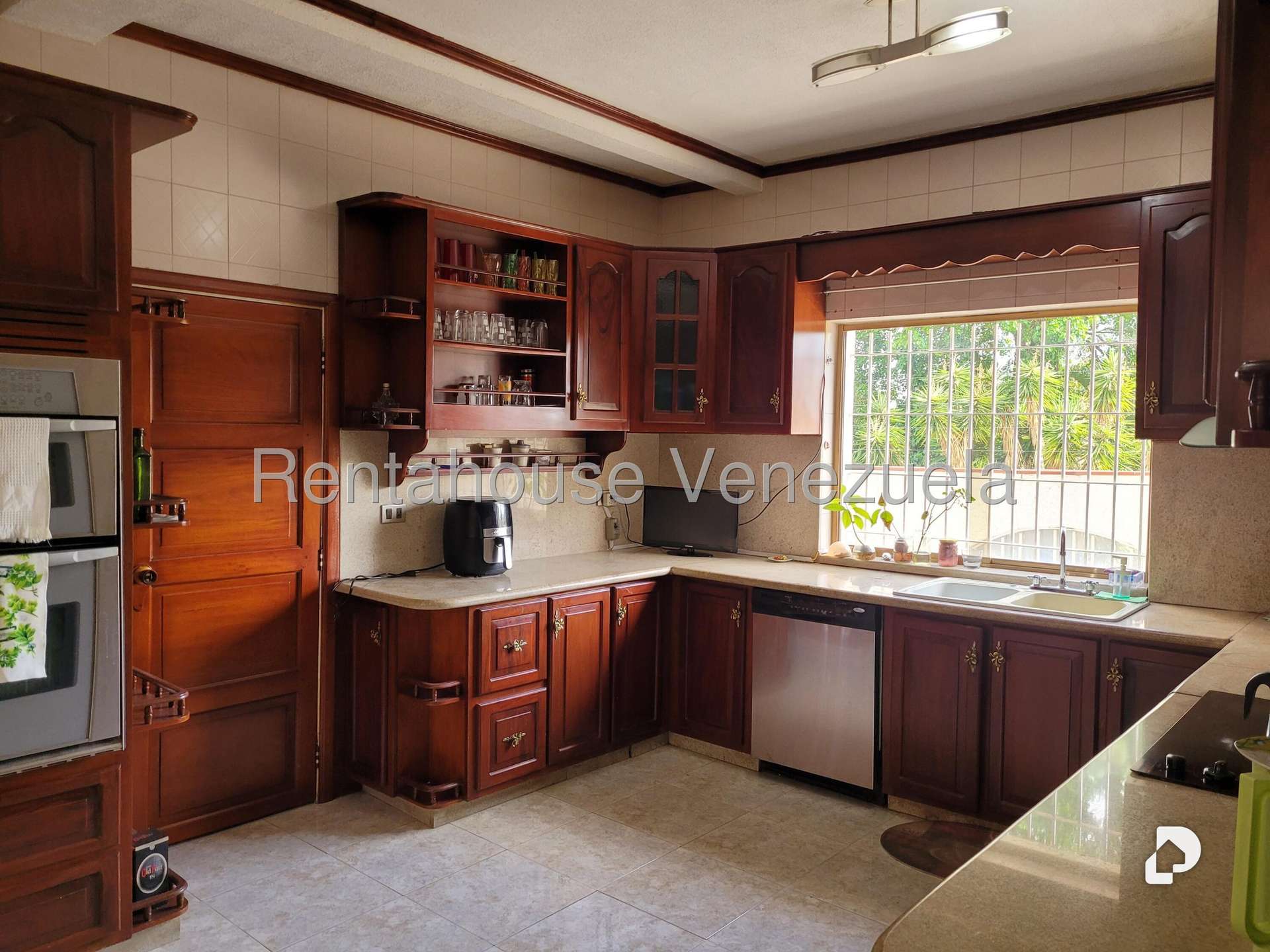 Casa en Alta Florida, Caracas – 15