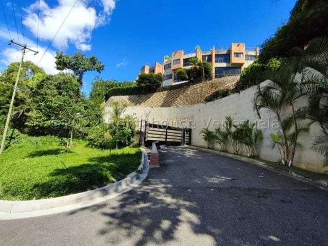 Casa en Los Guayabitos, Caracas - 1
