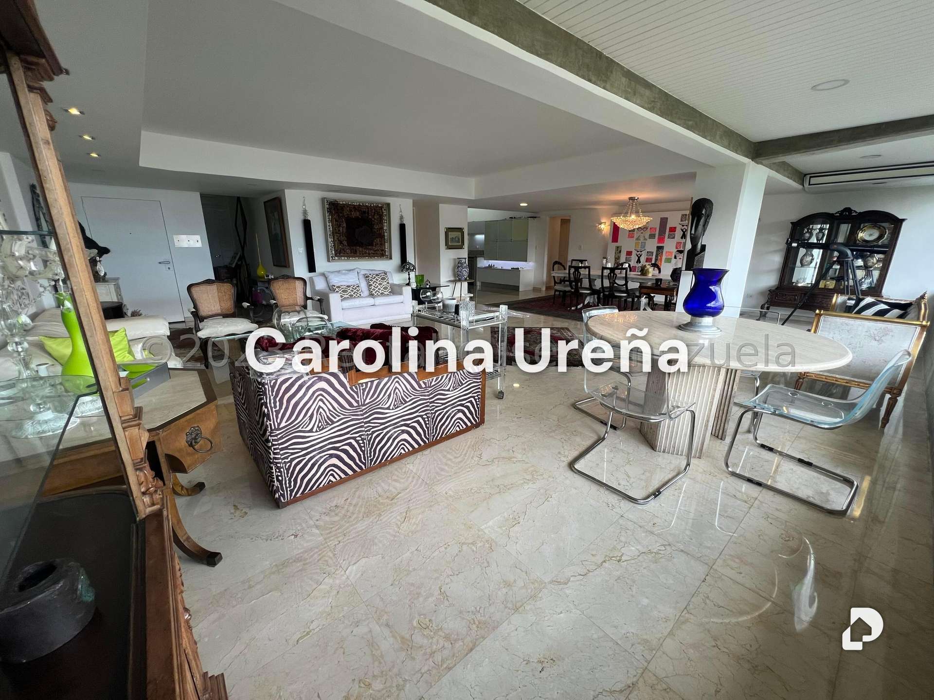 Apartamento en Las Mesetas de Santa Rosa de Lima, Caracas – 10