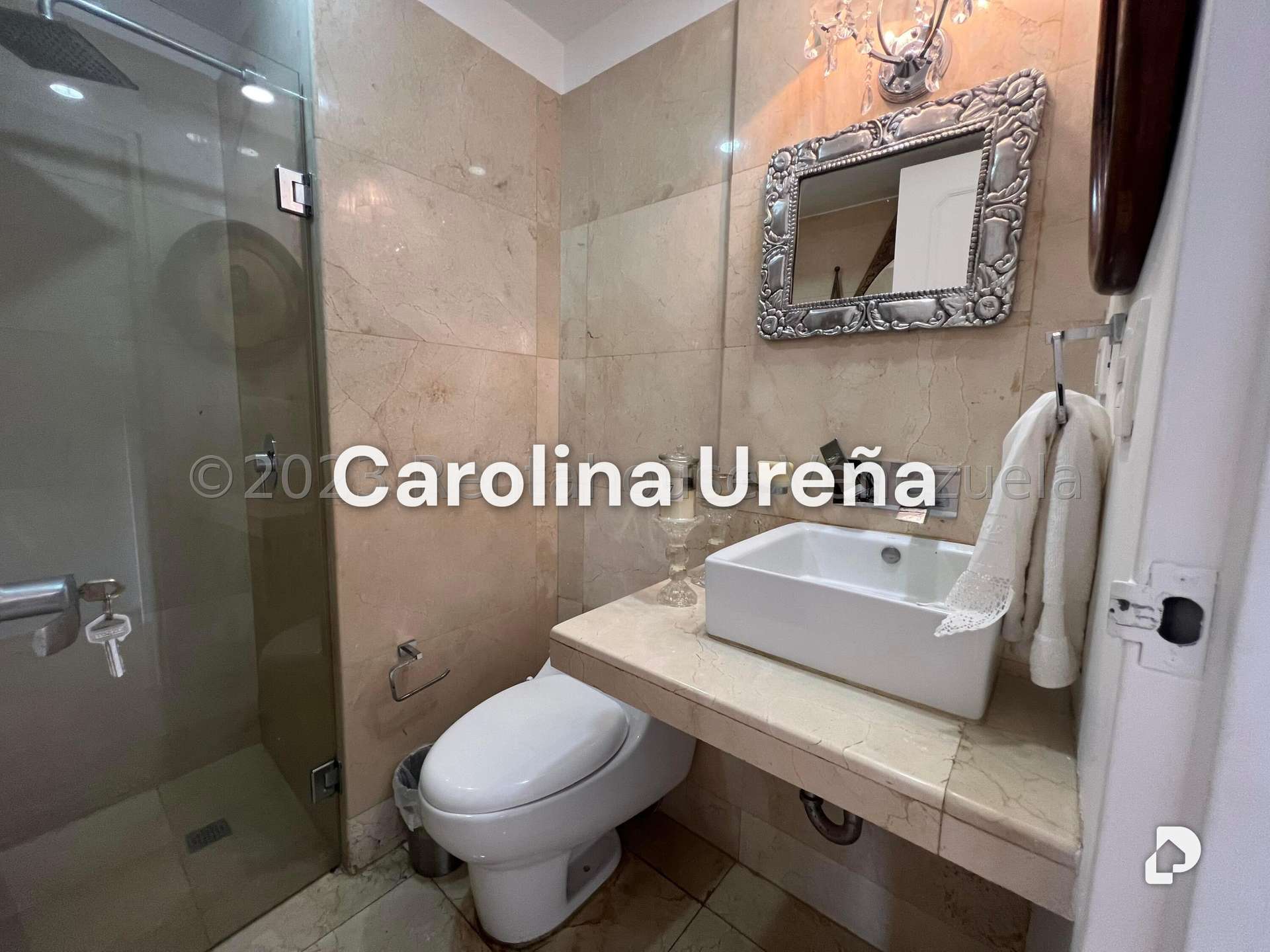 Apartamento en Las Mesetas de Santa Rosa de Lima, Caracas – 16