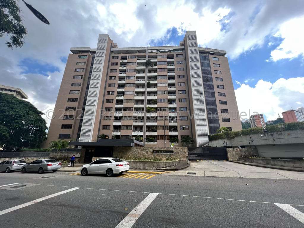 Apartamento en Las Mesetas de Santa Rosa de Lima, Caracas - 1