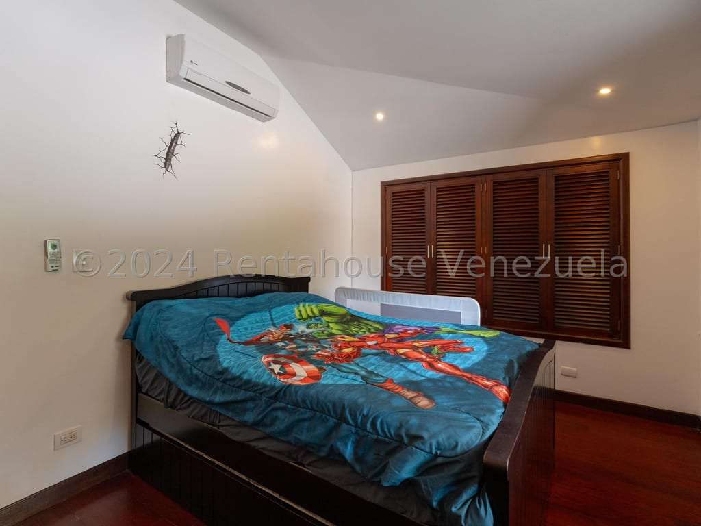Casa en La Lagunita Country Club, Caracas