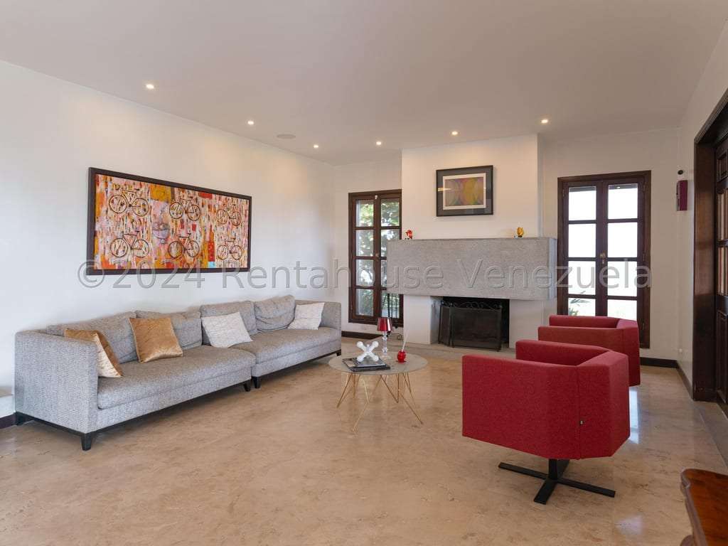 Casa en La Lagunita Country Club, Caracas