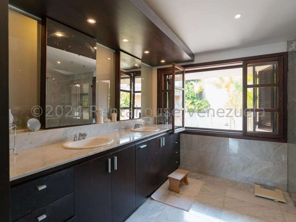 Casa en La Lagunita Country Club, Caracas