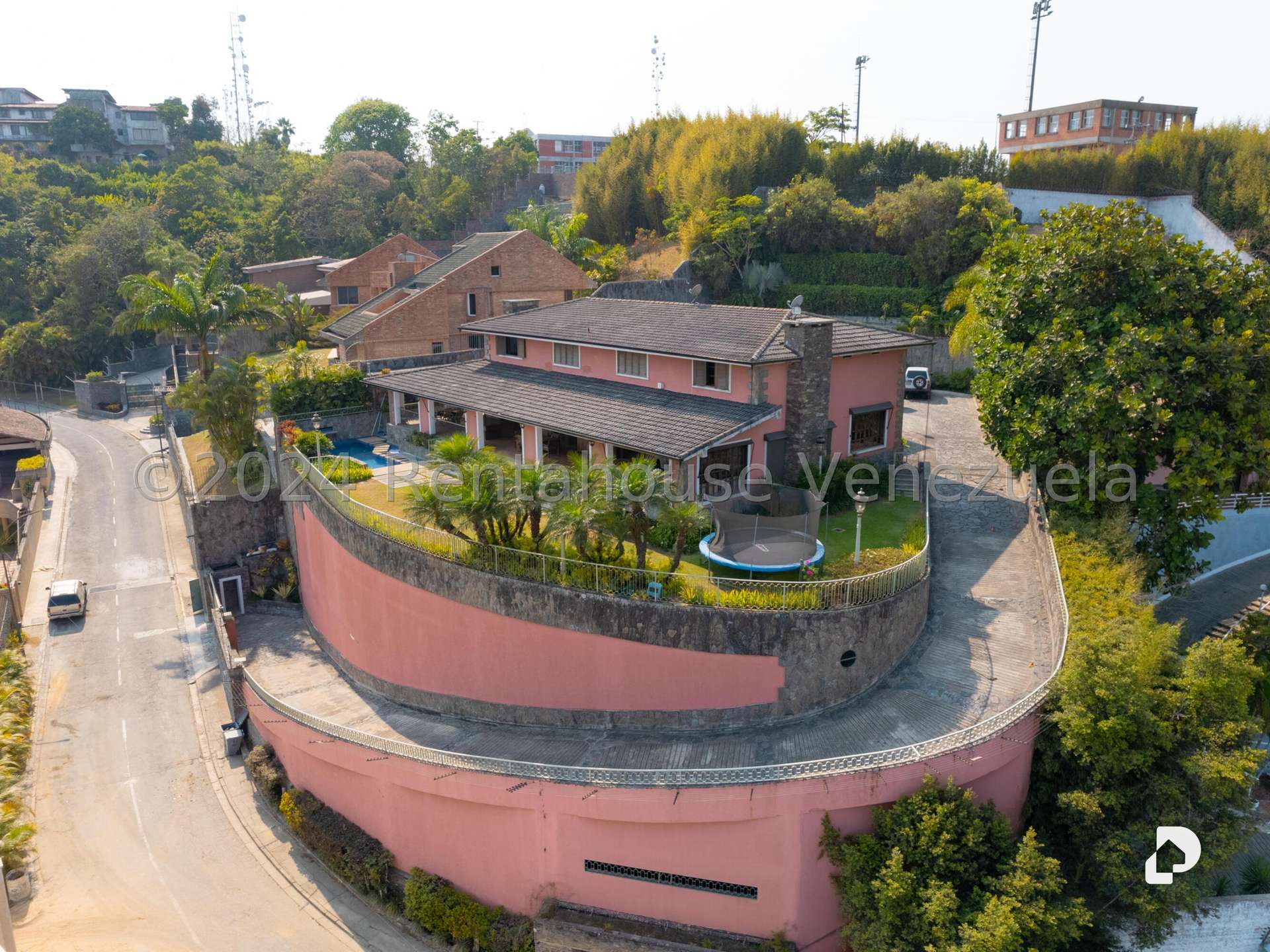 Casa en La Lagunita Country Club, Caracas – 56