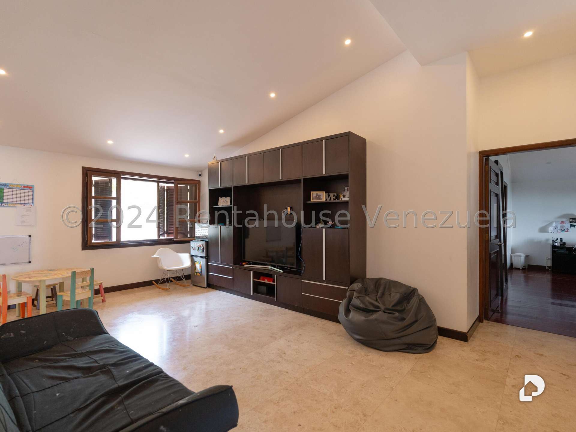 Casa en La Lagunita Country Club, Caracas – 25