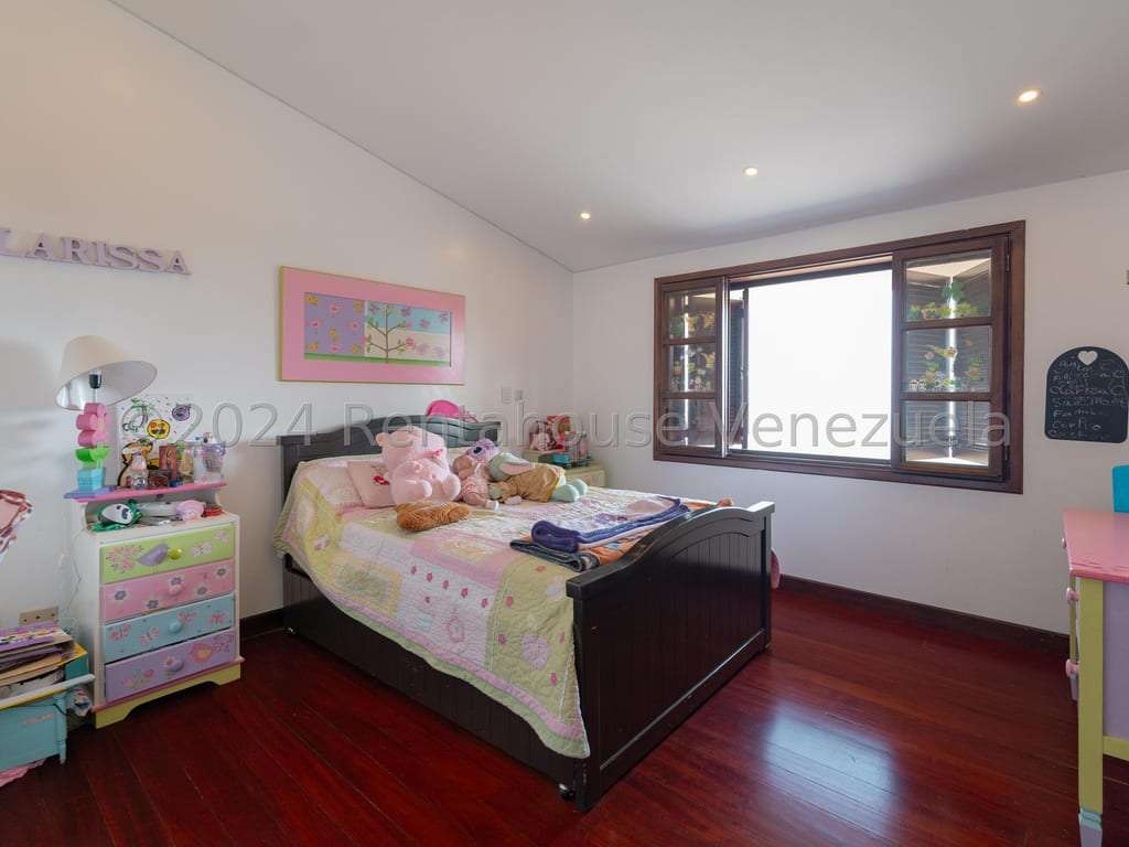 Casa en La Lagunita Country Club, Caracas