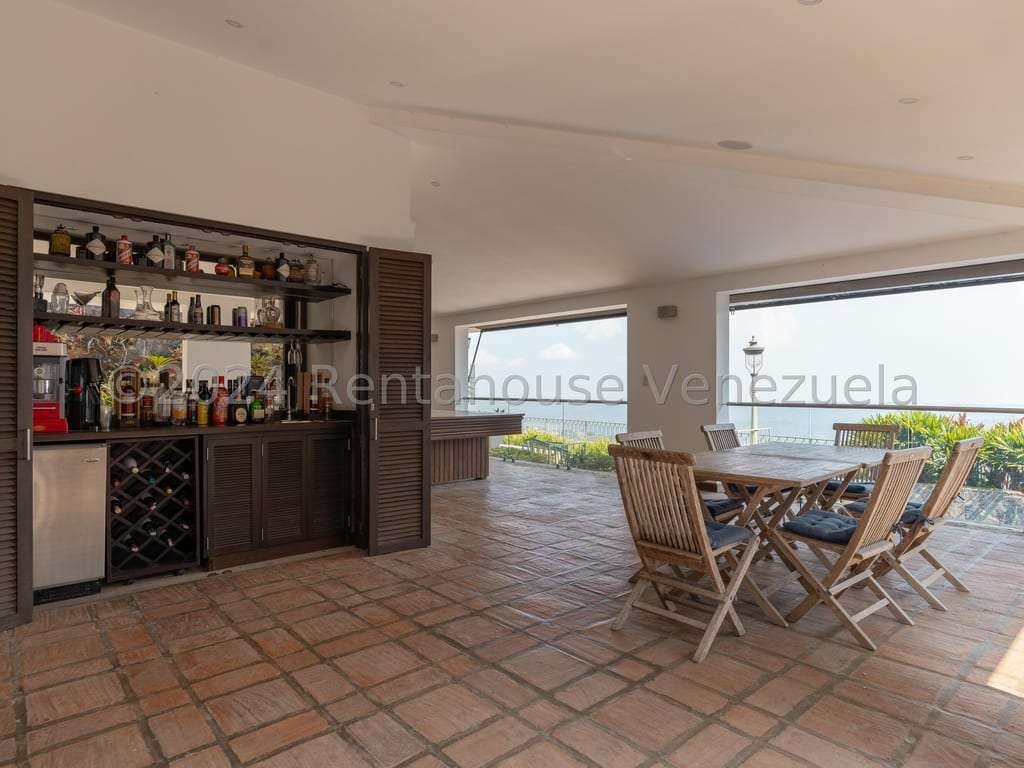 Casa en La Lagunita Country Club, Caracas