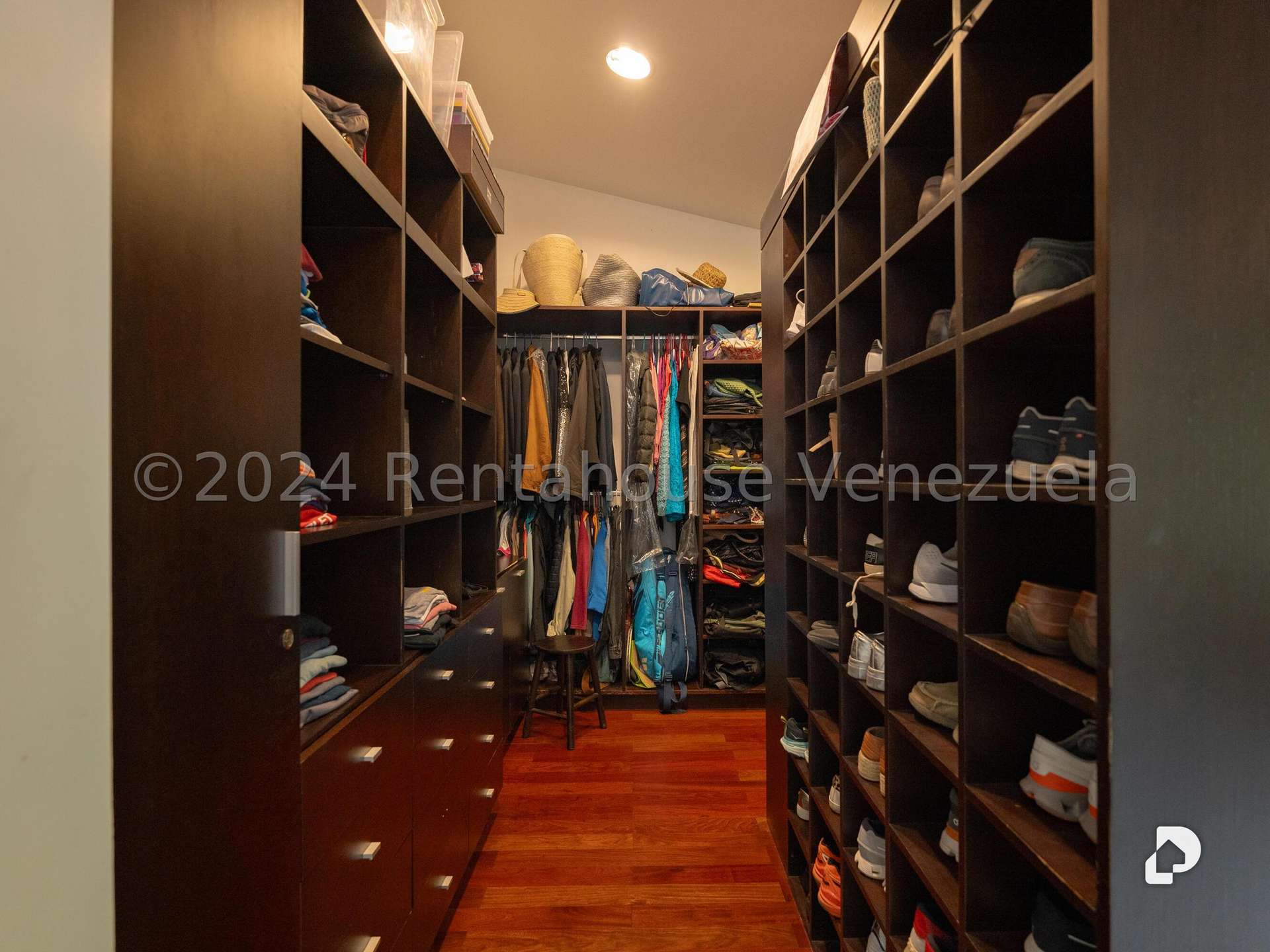 Casa en La Lagunita Country Club, Caracas – 32