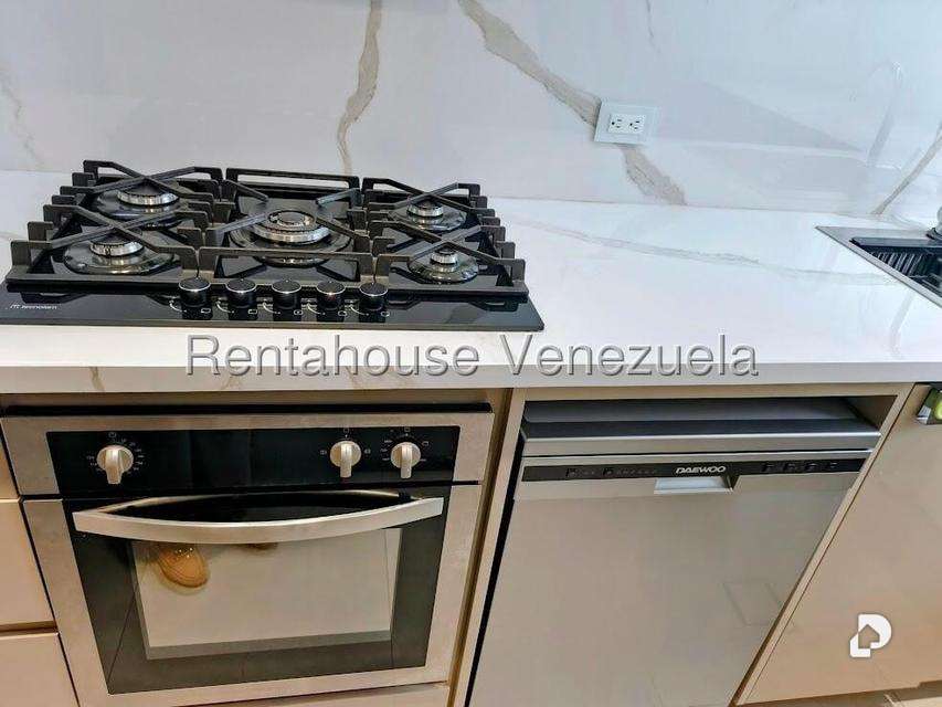 Apartamento en Los Palos Grandes, Caracas – 7