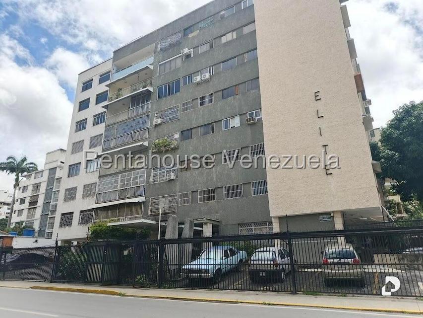 Apartamento en Los Palos Grandes, Caracas – 1
