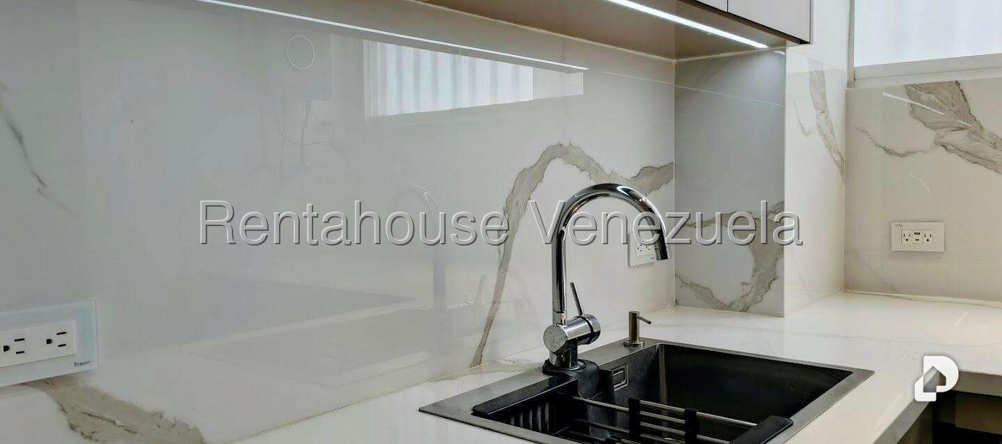 Apartamento en Los Palos Grandes, Caracas – 9
