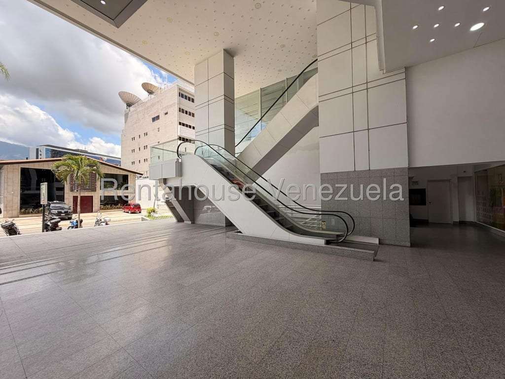 Local comercial en Las Mercedes, Caracas