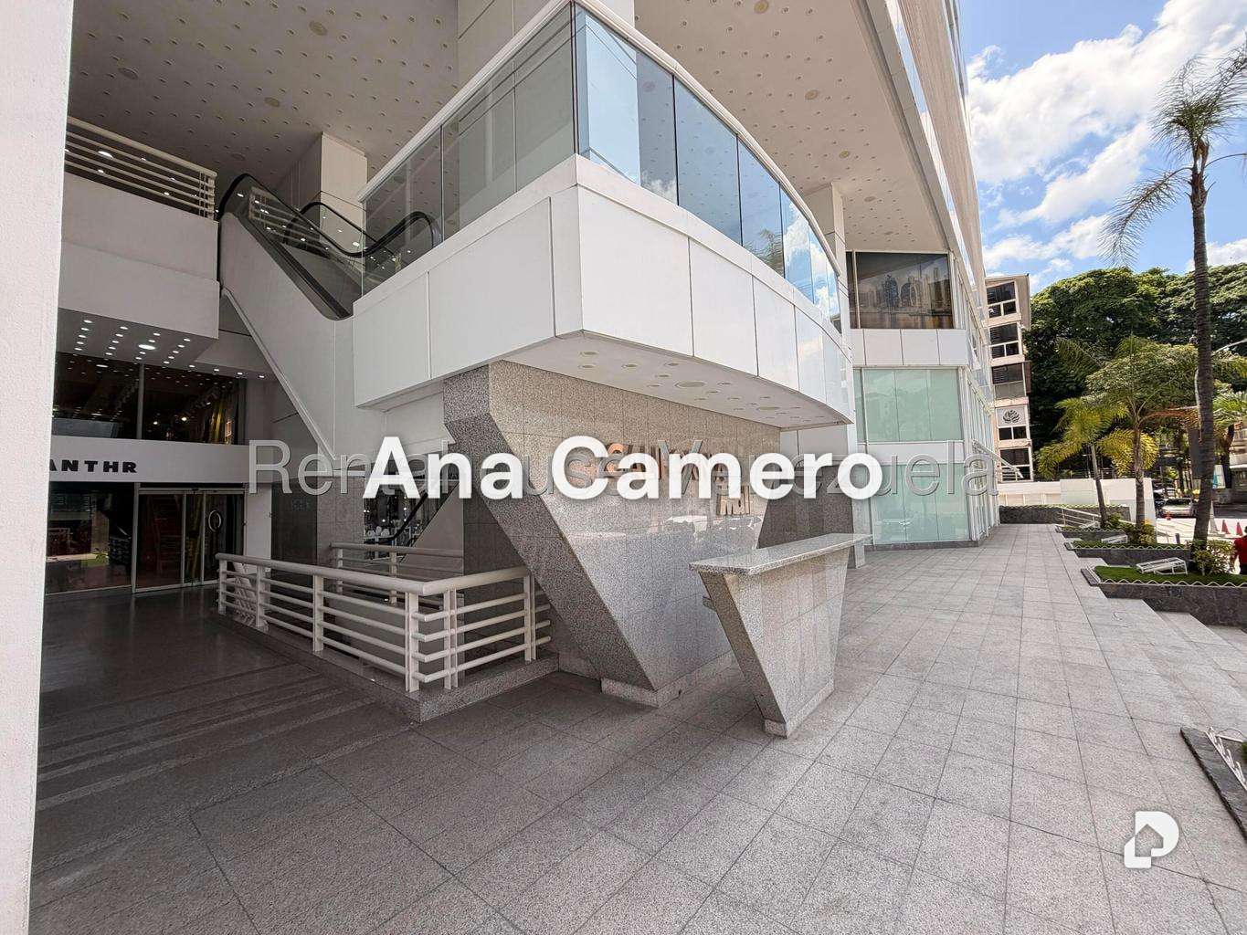 Local comercial en Las Mercedes, Caracas – 2