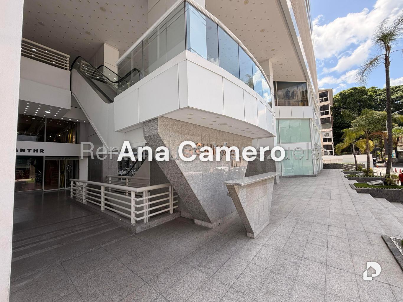 Local comercial en Las Mercedes, Caracas – 2
