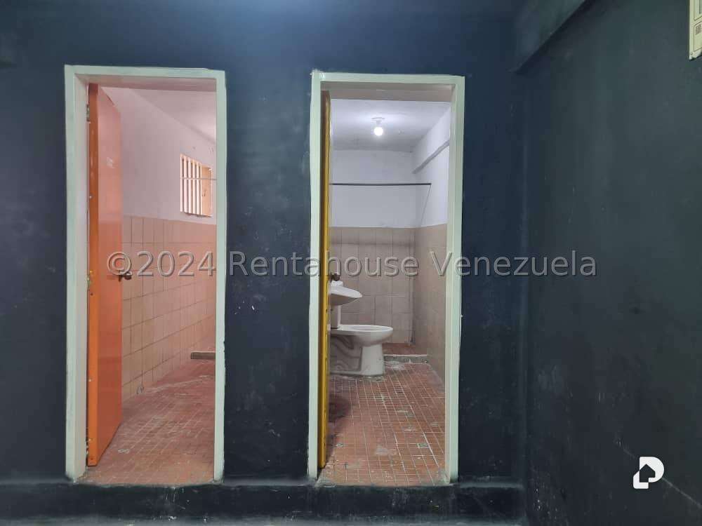Edificio en Prado de María, Caracas – 12