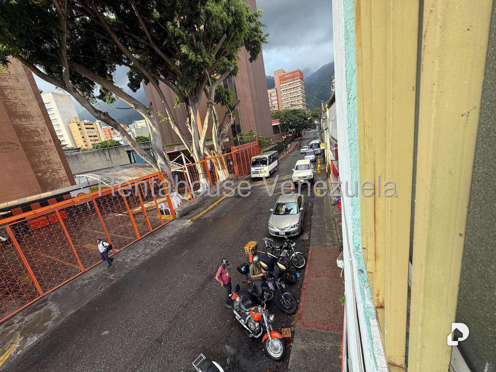 Local comercial en Los Dos Caminos, Caracas – 10