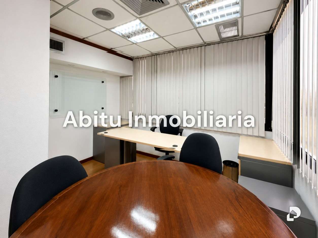Oficina en Chacao, Caracas – 8