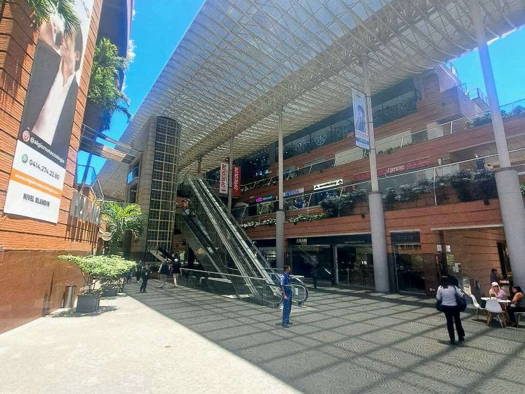 Local comercial en La Castellana, Caracas