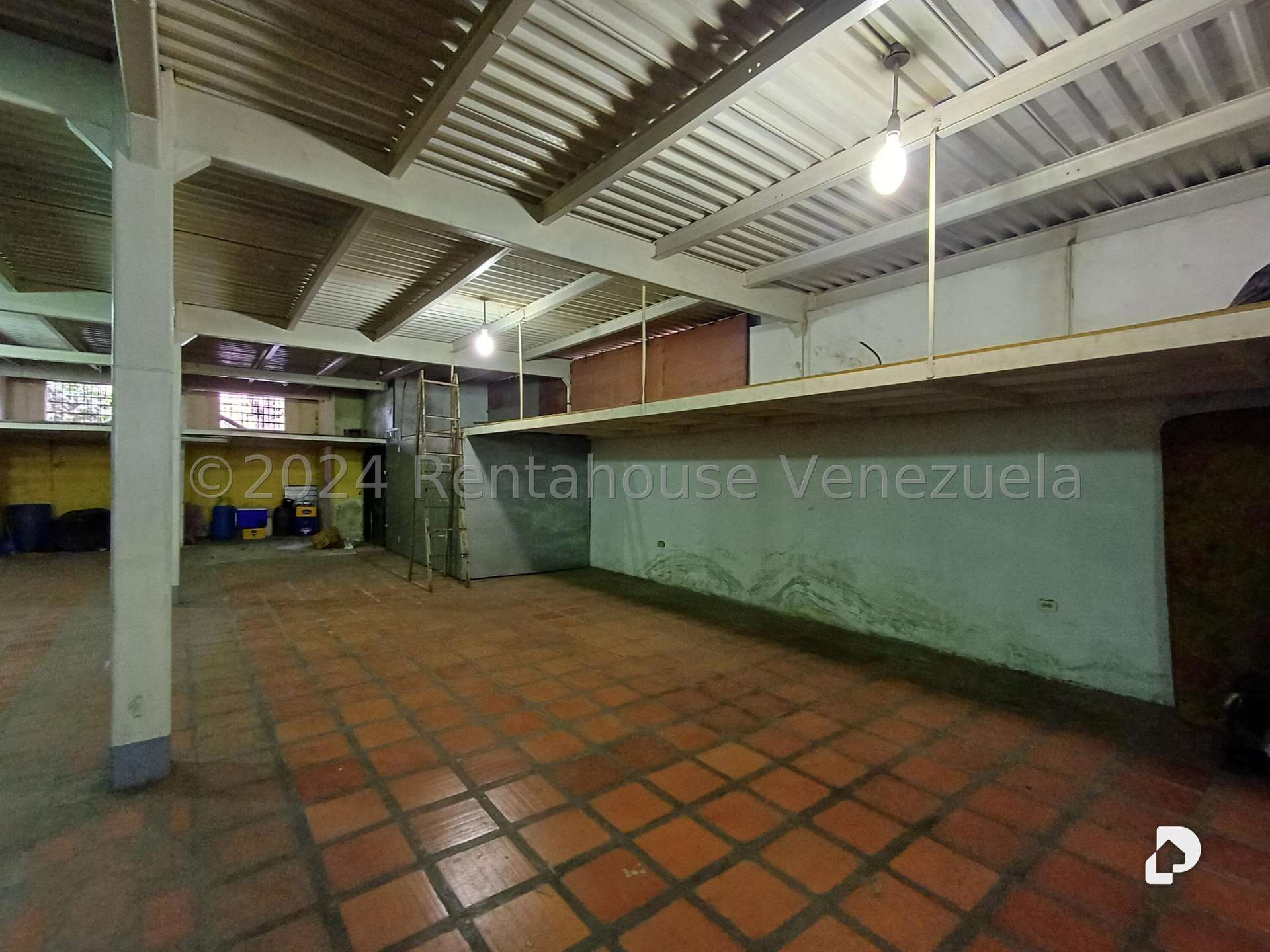 Local comercial en Antímano, Caracas – 8