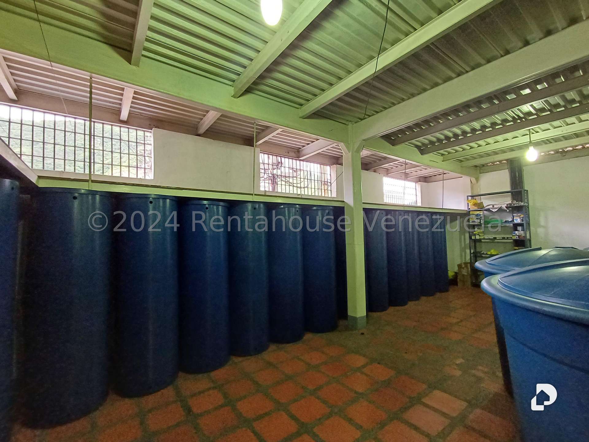 Local comercial en Antímano, Caracas – 17
