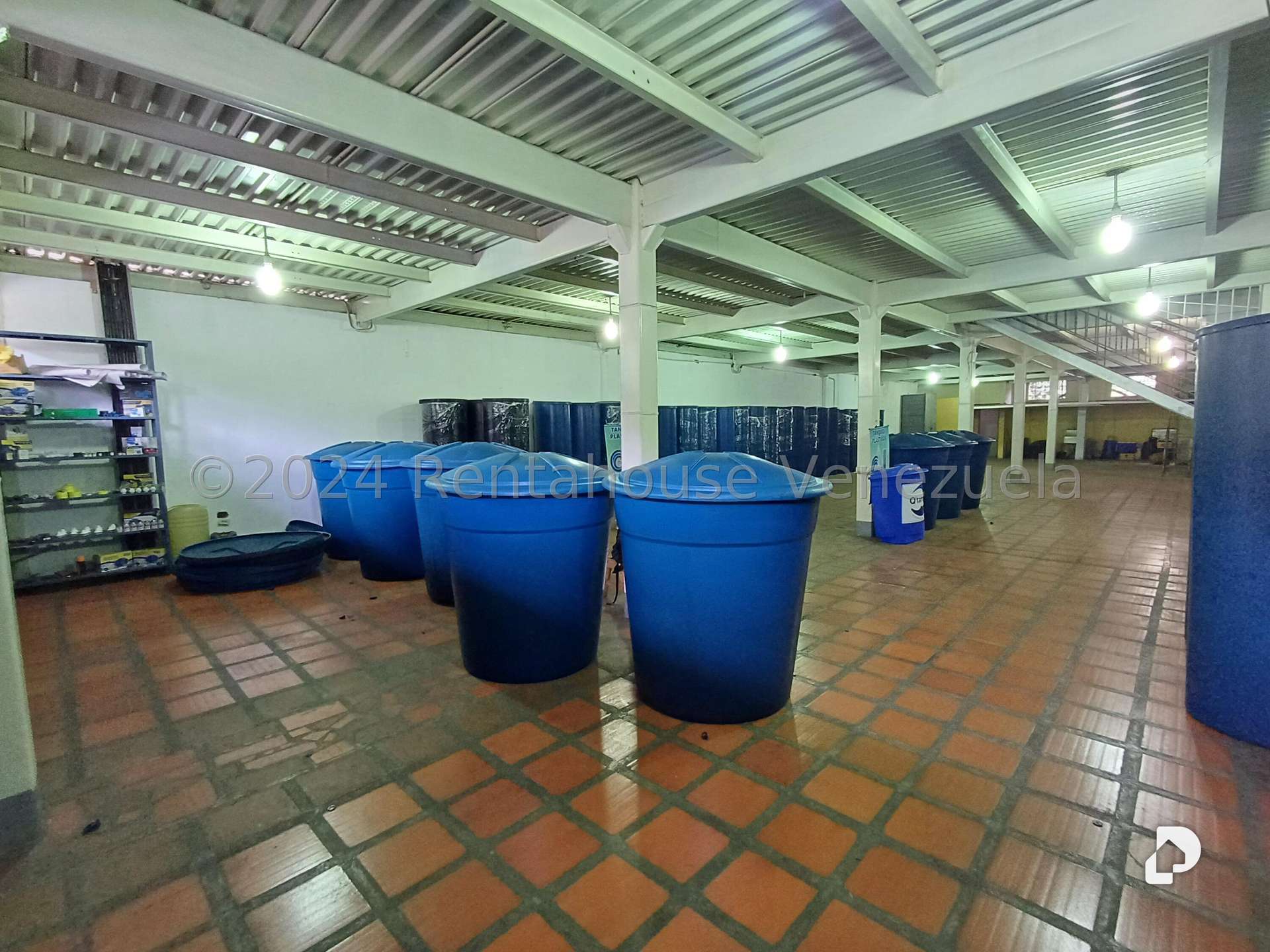Local comercial en Antímano, Caracas – 18
