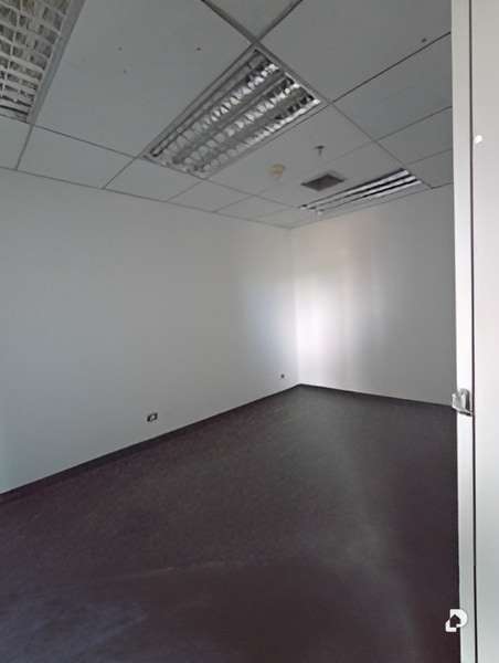Office in Prados del Este, Caracas – 18