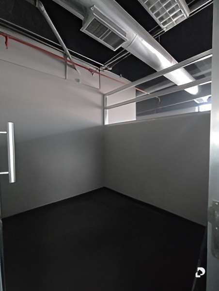 Office in Prados del Este, Caracas – 16