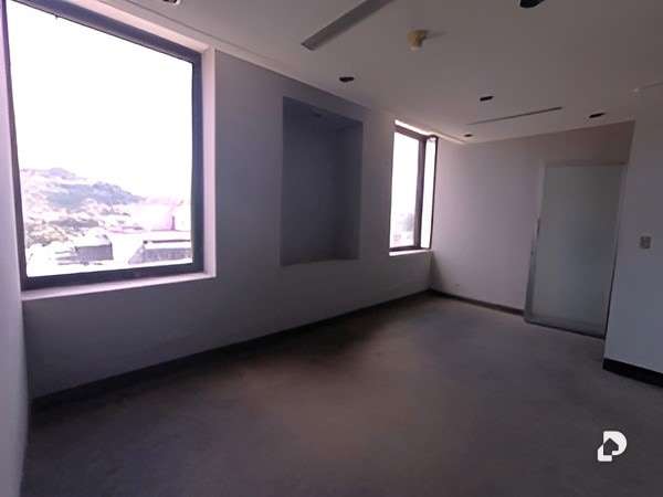 Office in Prados del Este, Caracas – 10