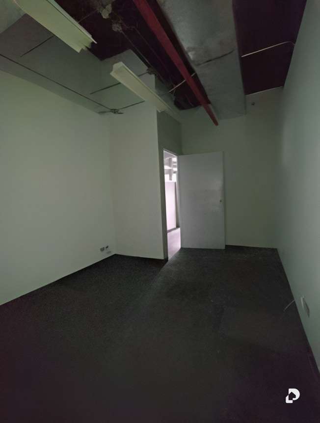 Office in Prados del Este, Caracas – 15